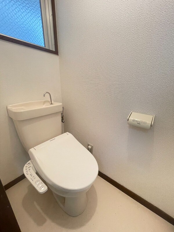 物件内観写真11　(トイレ)