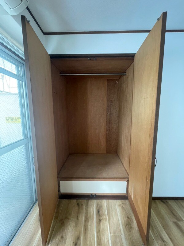 物件内観写真12　(クローゼット)