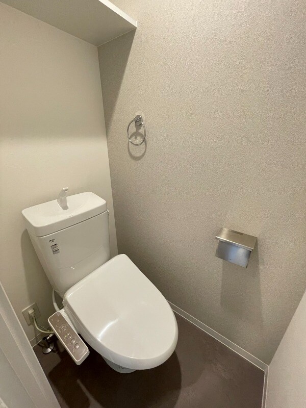 物件内観写真13　(トイレ)