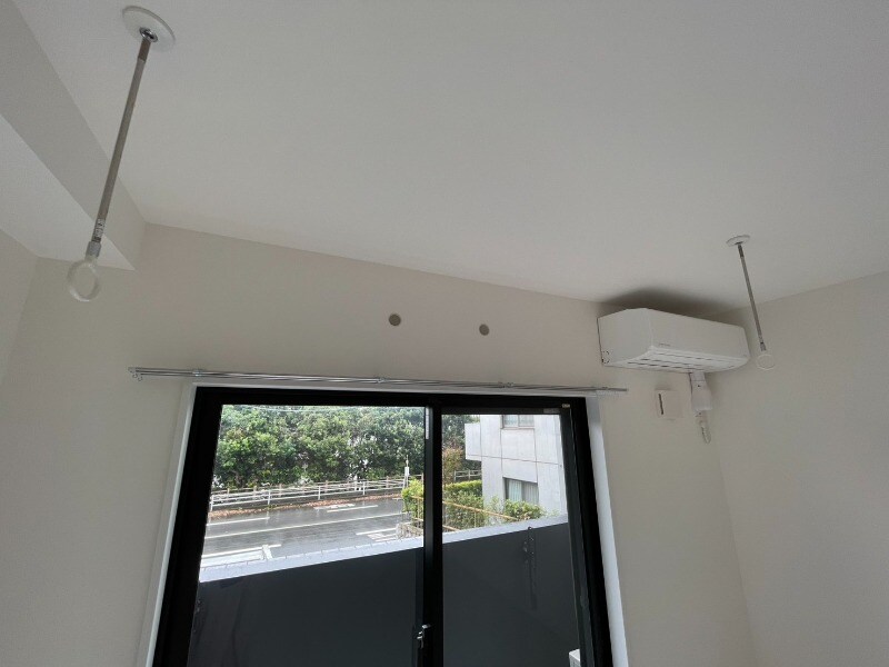 物件内観写真20　(室内物干し機)