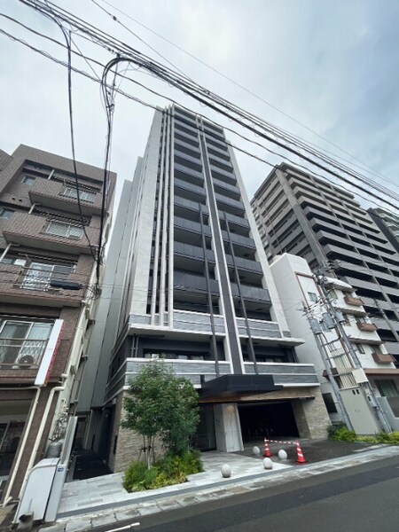 レーベン加治屋町ミッドコア　２０３外観写真