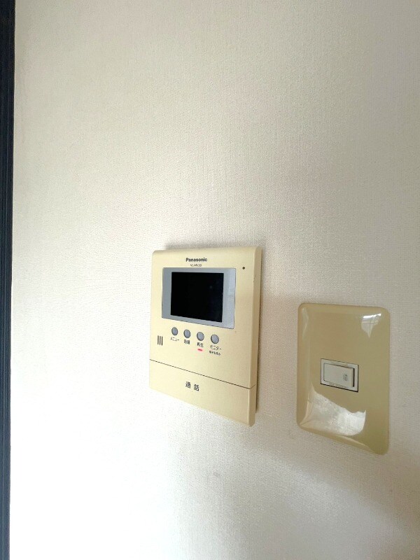 物件内観写真16　(TVモニターホン)