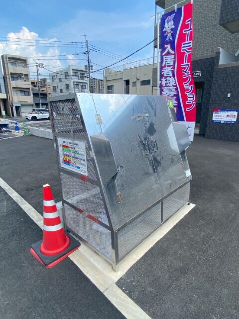 物件外観写真5　(敷地内ゴミ捨て場)