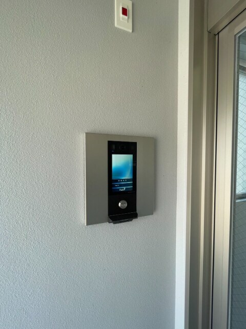 物件外観写真4　(オートロック)