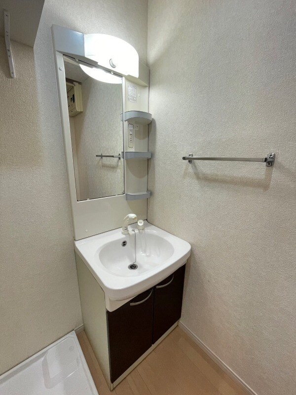 物件内観写真13　(洗面所)