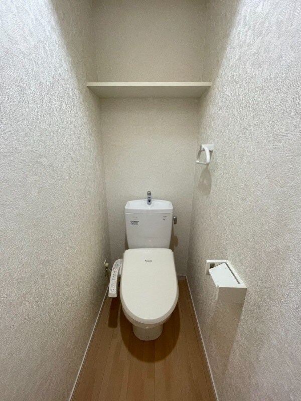 物件内観写真15　(トイレ)