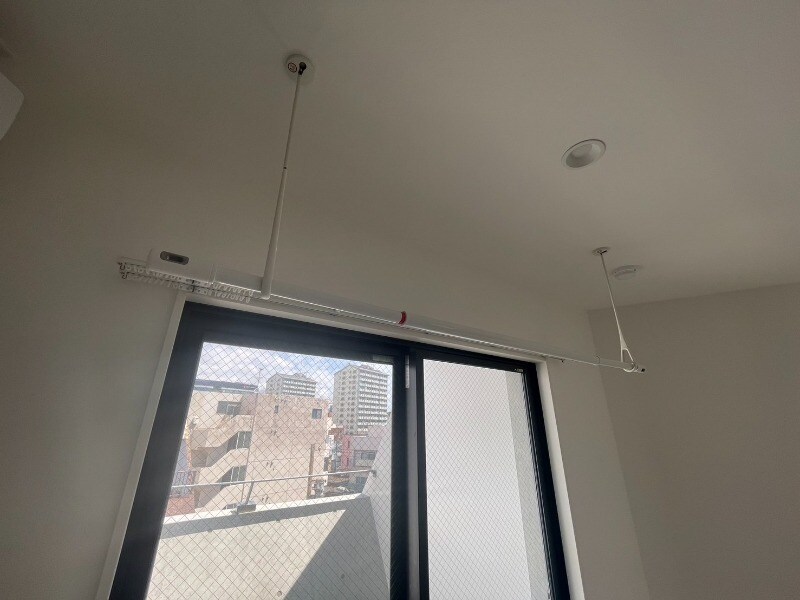 物件内観写真21　(室内物干し機)