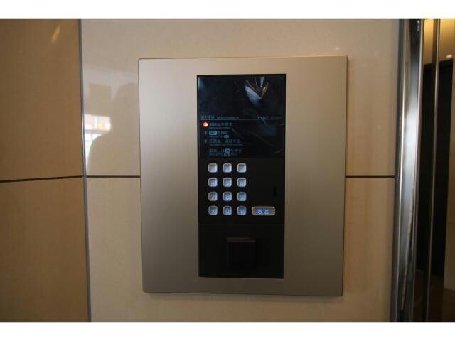 物件外観写真6　(オートロック)