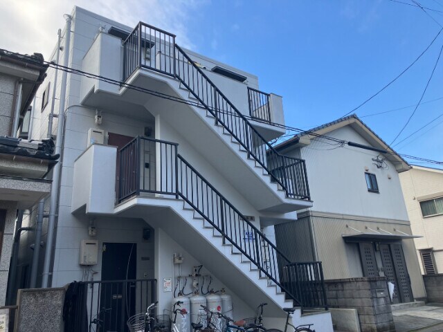 康友館の物件外観写真