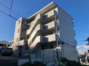 ヴェルビュー郡元外観写真