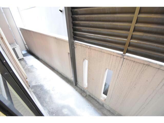 物件内観写真11　(ベランダ)