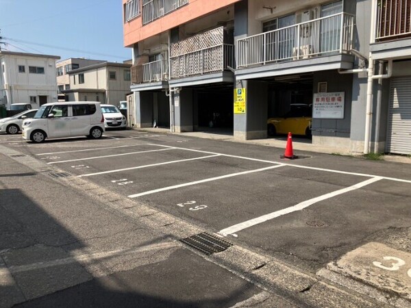 駐車場(駐車場)