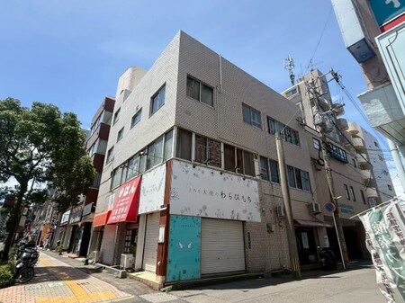 川原園ビル外観写真
