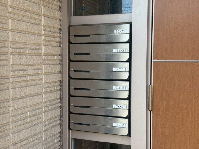 物件外観写真5　(集合ポスト)