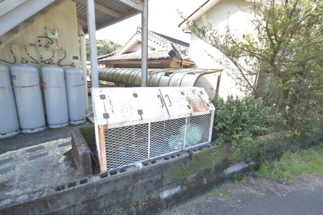物件外観写真2　