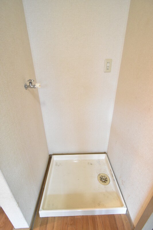 物件内観写真11　(洗濯機置き場)