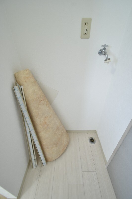 物件内観写真17　(洗濯機置き場)