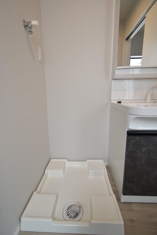 物件内観写真13　(洗濯機置き場)