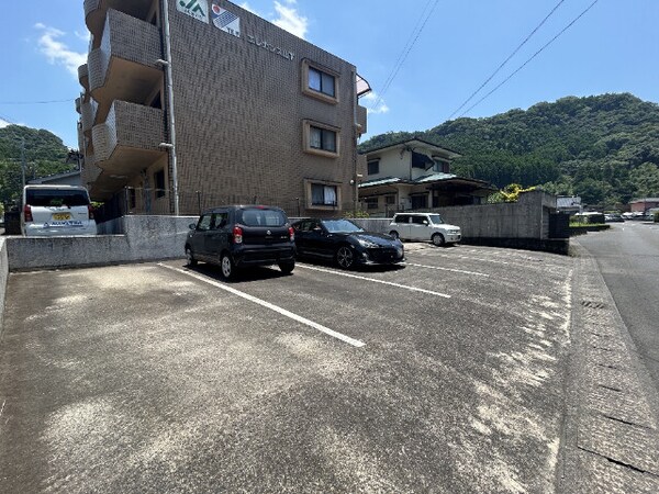 駐車場(駐車場)