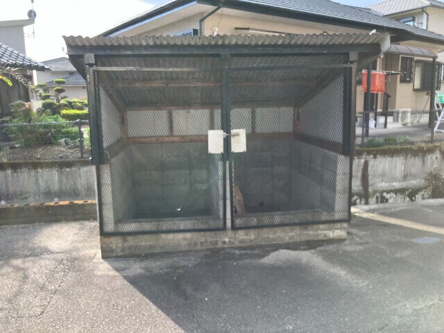 物件外観写真4　(建物設備)