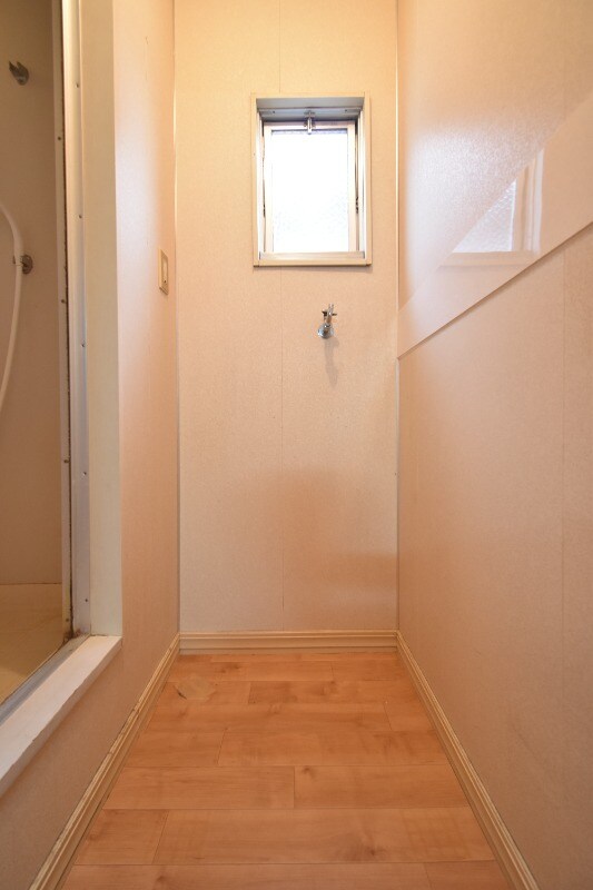 物件内観写真13　(洗濯機置き場)