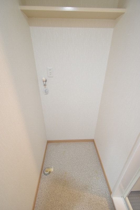 物件内観写真17　(洗濯機置き場)
