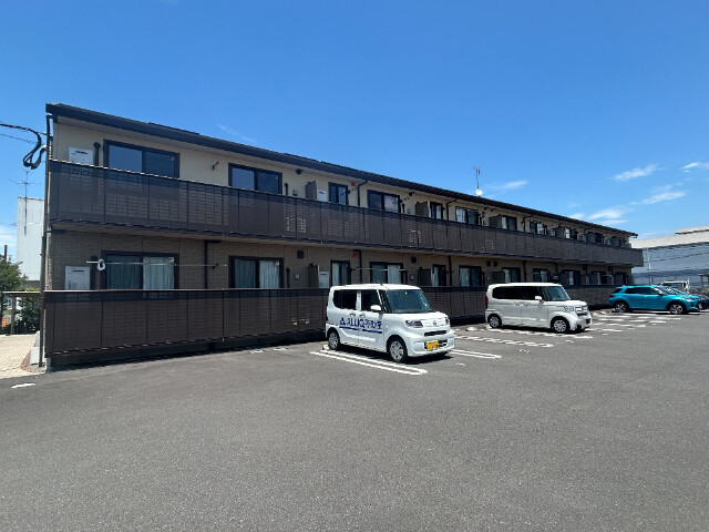 イーストヴィレッジ野口