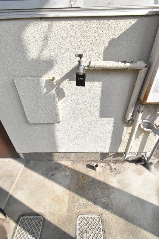 物件内観写真15　(室外洗濯機置き場)