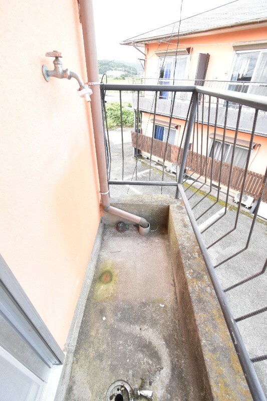 物件内観写真11　(洗濯機置き場)