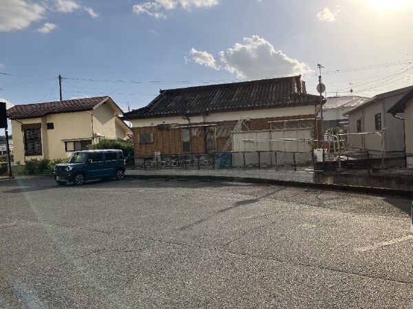 駐車場(駐車場)
