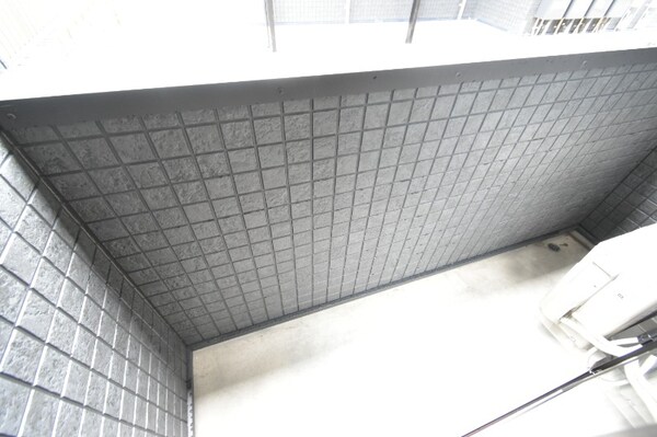 バルコニー(建築中)