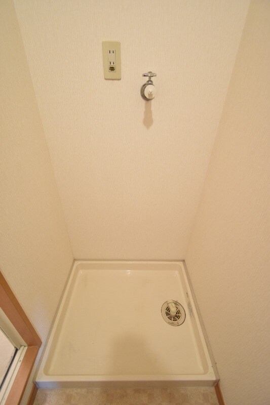 物件内観写真17　(洗濯機置き場)