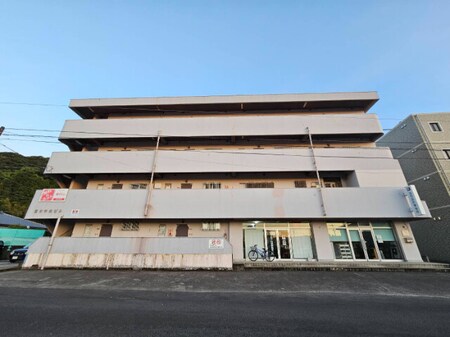 国分中央ビル外観写真