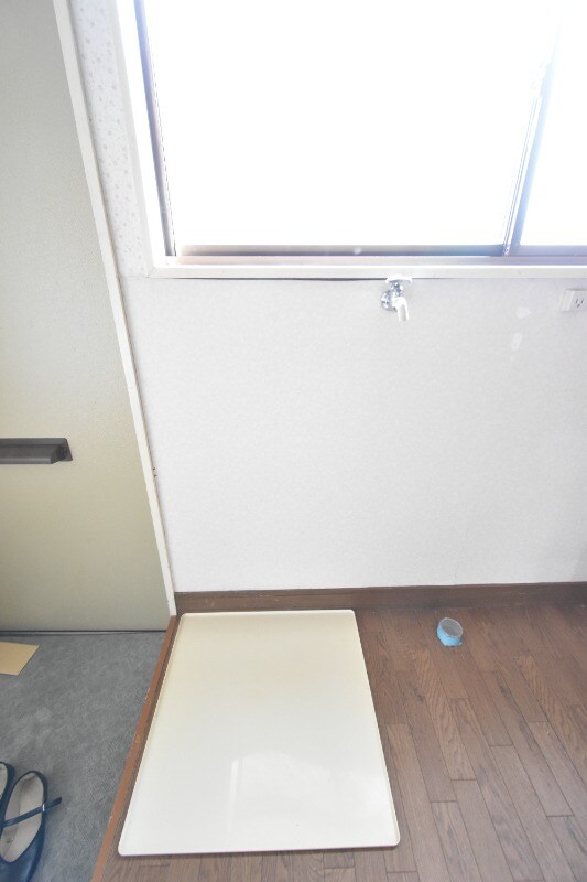 物件内観写真12　(洗濯機置き場)