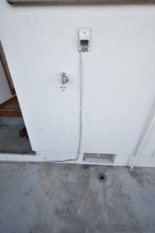 物件内観写真15　(洗濯機置き場)