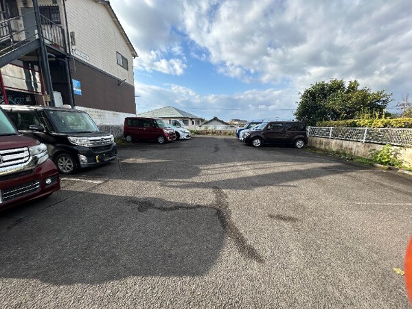 駐車場(駐車場)