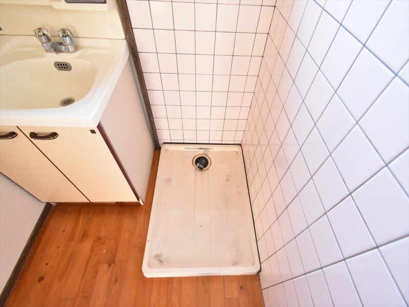 物件内観写真17　(洗濯機置き場)