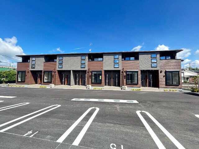 シャルールの物件外観写真