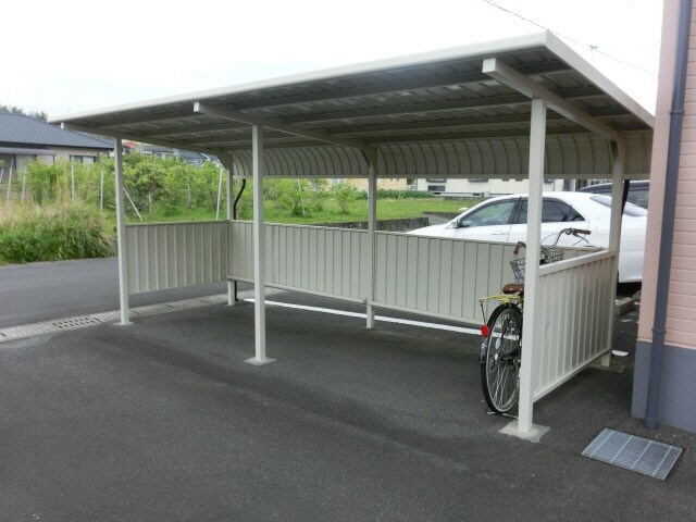 物件外観写真3　(駐輪場)