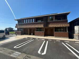 シンフォニー川内　Ａ棟外観写真