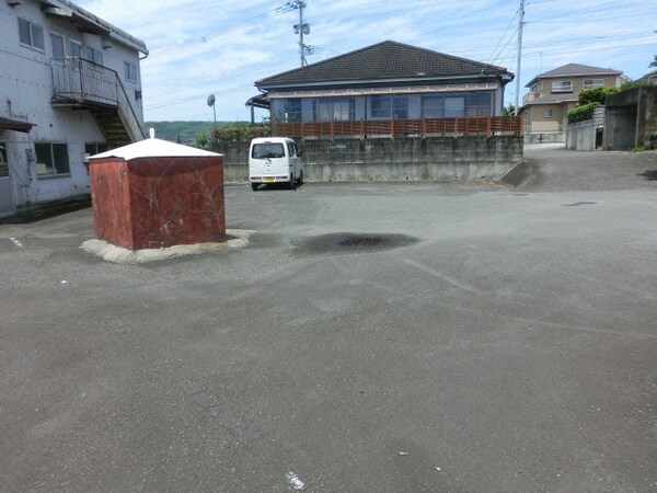 駐車場(駐車場)