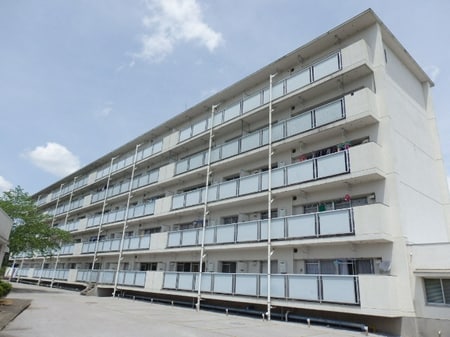 フォレストタウン川内　１号棟外観写真
