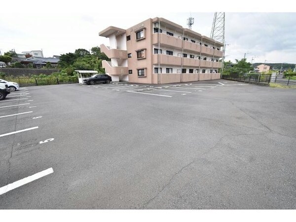 駐車場(駐車場)