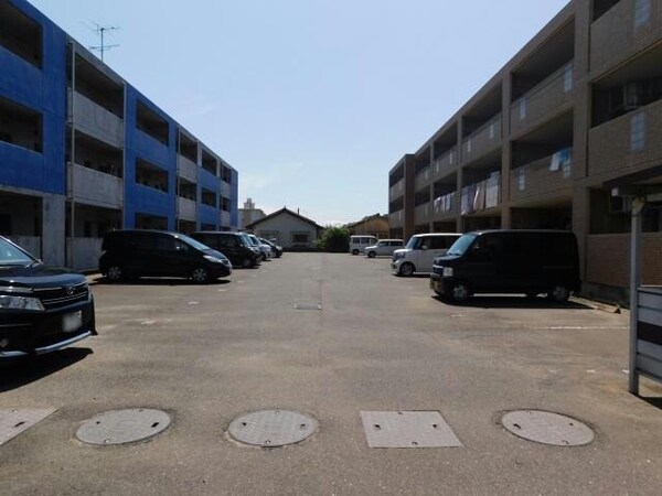 駐車場(駐車場)