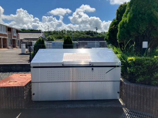 物件外観写真5　(敷地内ゴミ置き場)