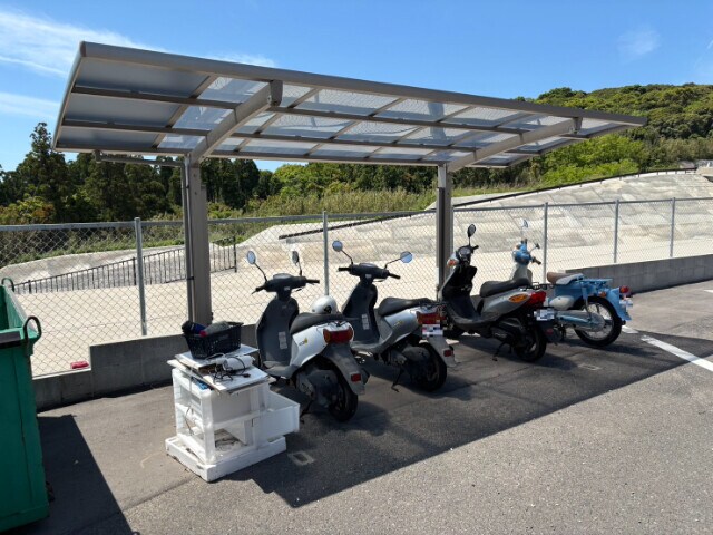 物件外観写真3　(※駐輪場)