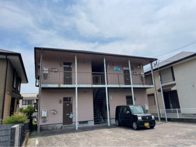 物件外観写真2　(駐車場)