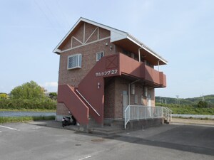 サムシング２２外観写真