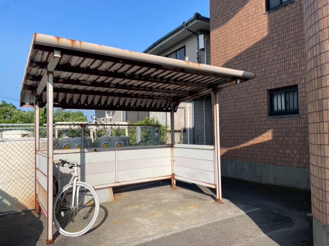物件外観写真4　(※駐輪場)