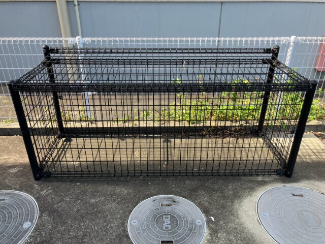 物件外観写真4　(敷地内ゴミストッカー)